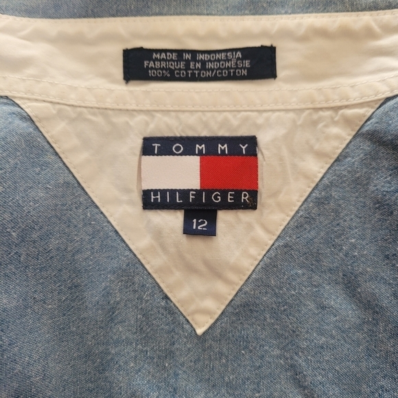 Tommy Hilfiger 90's Logo Embroidered‎ Denim Snap Front Shirt - Picture 7 of 7
